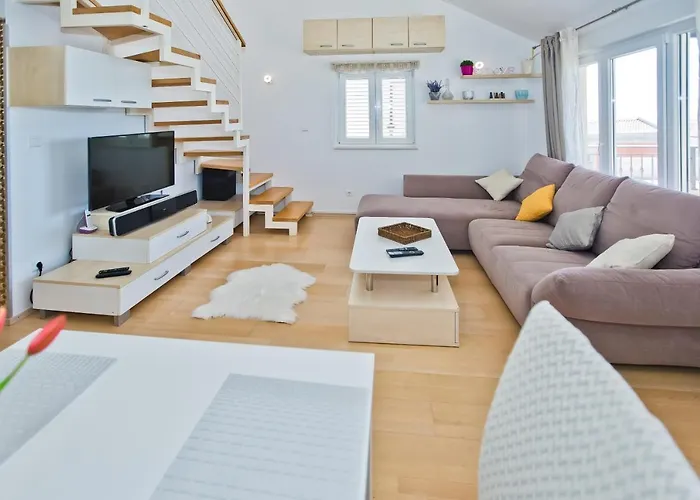 Relaxing Sunset Apartment Hvar Town