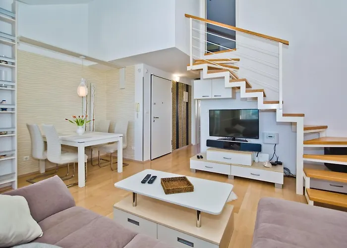 Relaxing Sunset Apartment Hvar Town